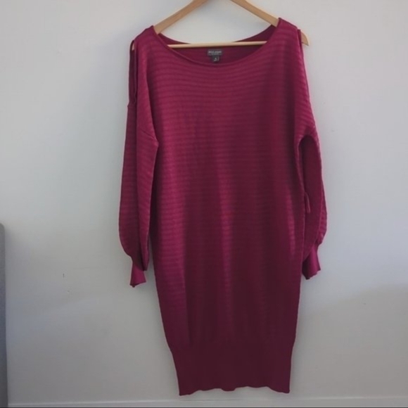 BOLD ELEMENTS | Women's Boysenberry Cut to Curve Long Sleeved Sweater D… - Picture 3 of 7
